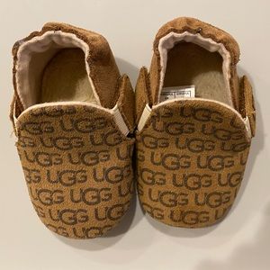 Baby ugg slippers
